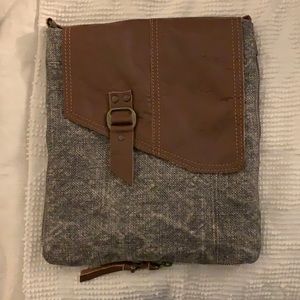 Vintage addiction crossbody purse